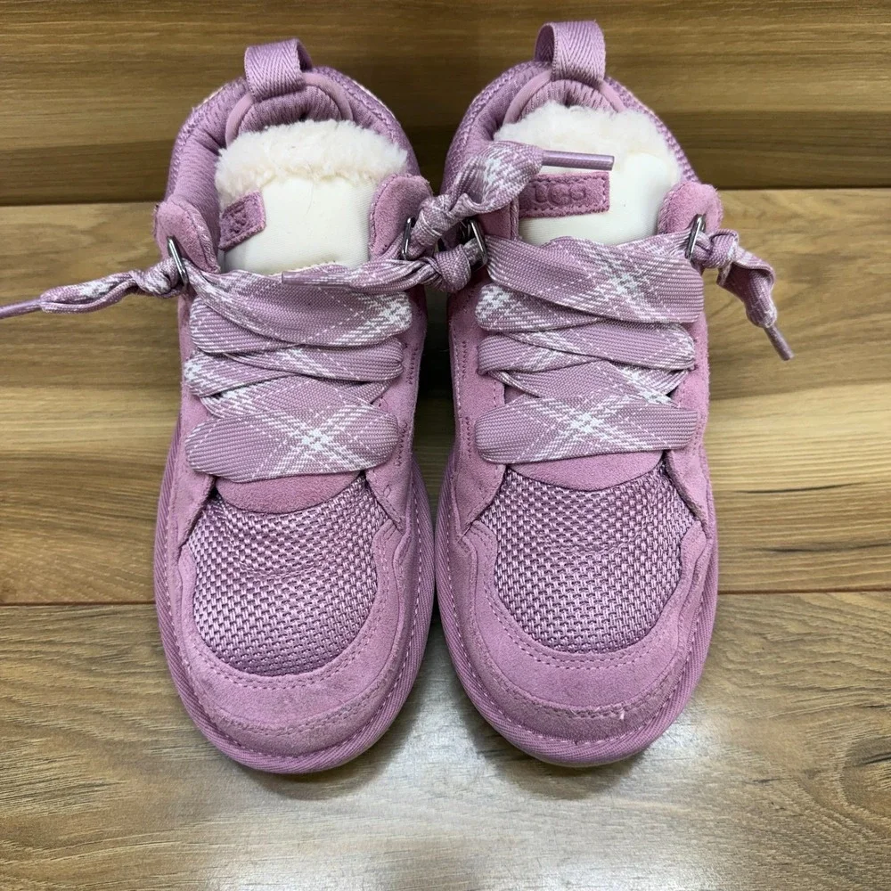 UGG Lowmel Sneakers Youth Big Girls Size 6 Pink Suede Sherpa Y2K Streetwear